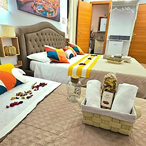 A Casa Simpatia - Free Parking If You Book 4 Nights Bed & Breakfast Rome